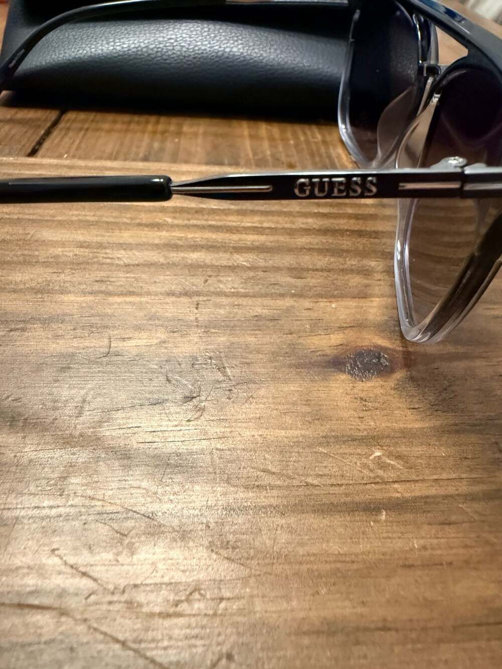 GUESS GF5077 Adult Sunglasses Guess - Perfumes Club - Picture 2 of 6